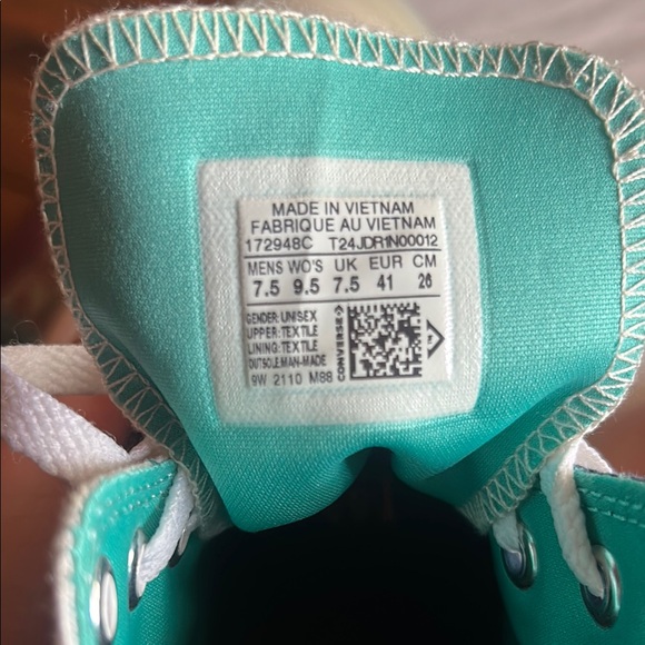 Colorful High-Top c - Picture 4 of 4